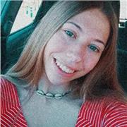 Profesora de inglés que imparte para todas las edades. De manera presencial y de manera online